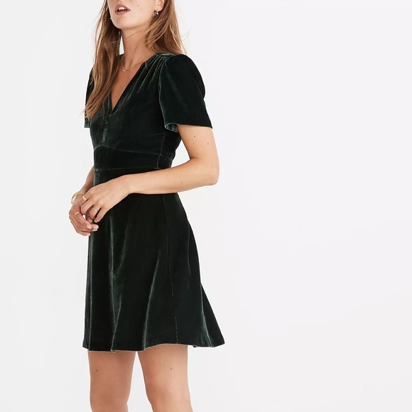 Madewell Dresses & Skirts - Madewell Green Velvet Mini Dress